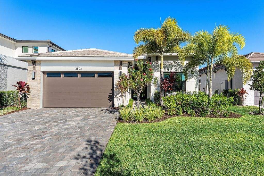Photo of 12502 Solana Bay Circle, Palm Beach Gardens, FL 33412 (MLS # R11141226)