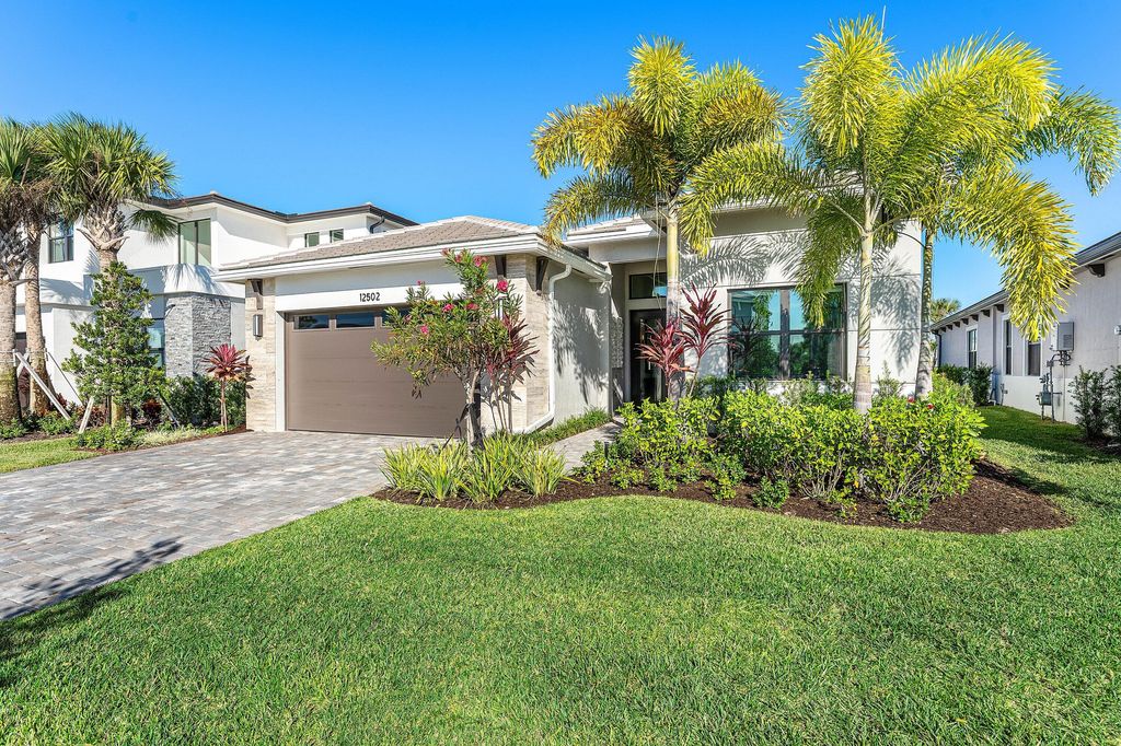 Photo of 12502 Solana Bay Circle, Palm Beach Gardens, FL 33412 (MLS # R11141226)