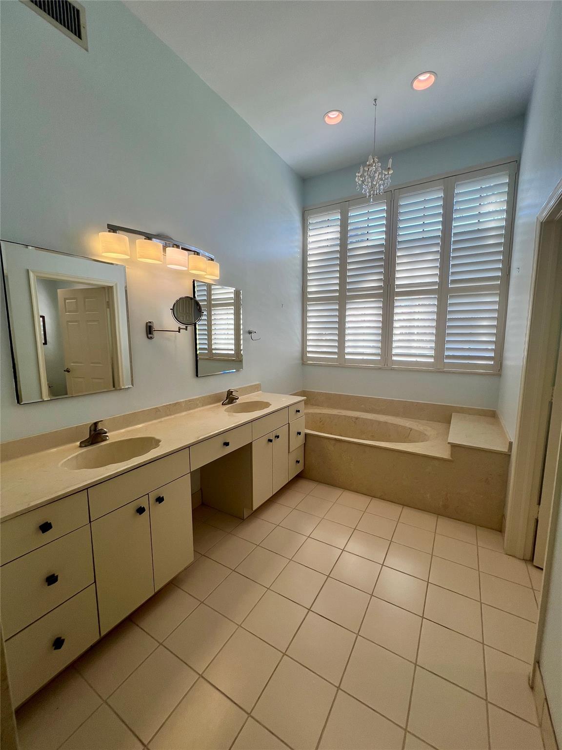 Town Place Club Villas - Residential