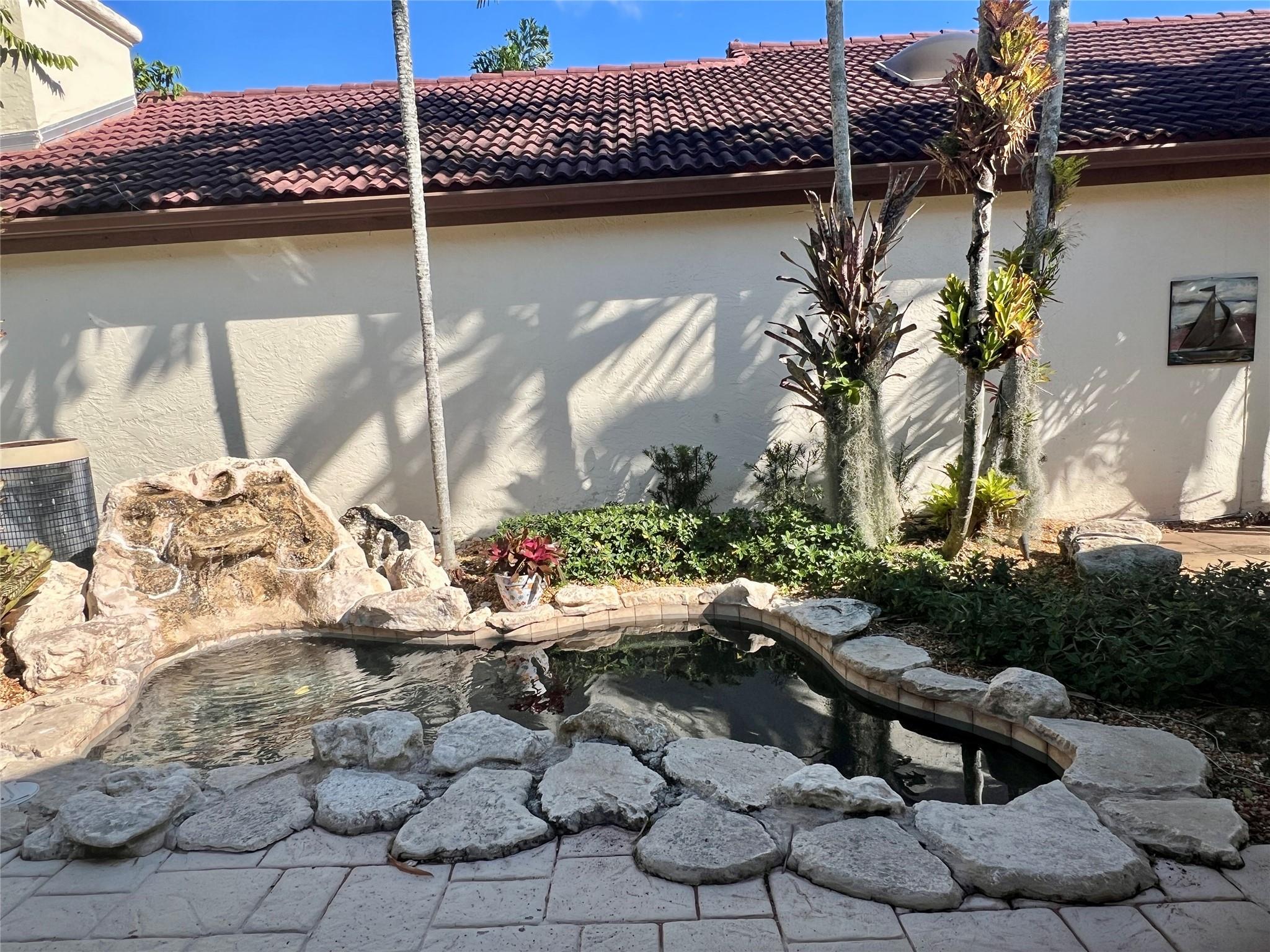 Town Place Club Villas - Residential