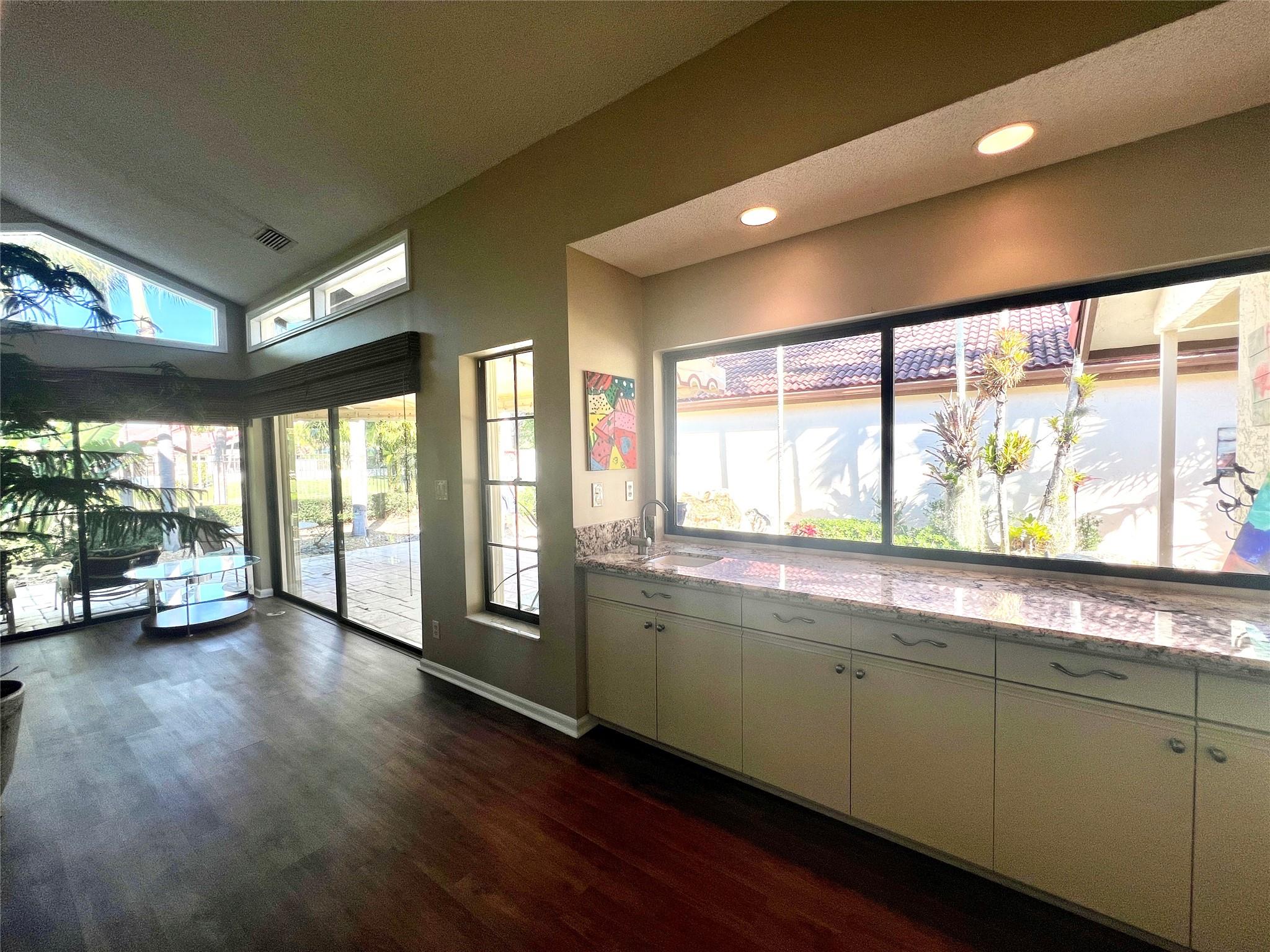 Town Place Club Villas - Residential