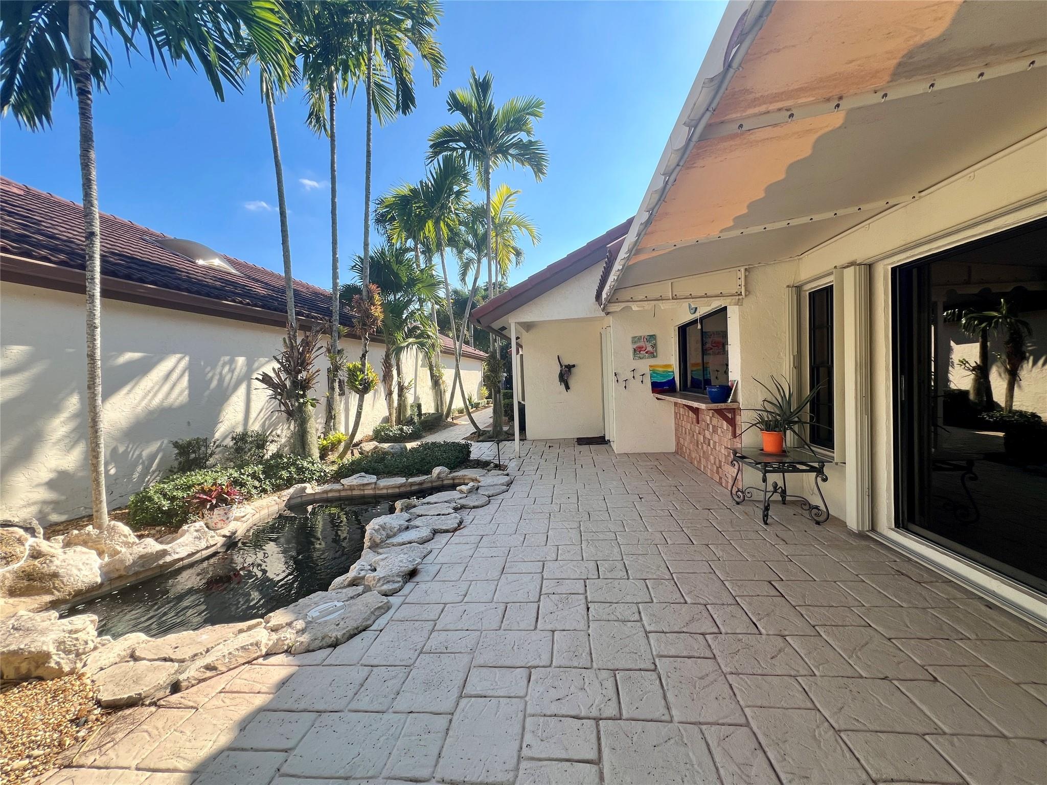 Town Place Club Villas - Residential