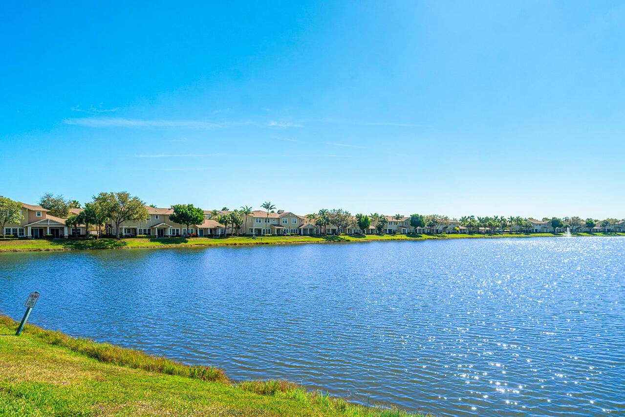 CITYSIDE CONDO - Residential Lease