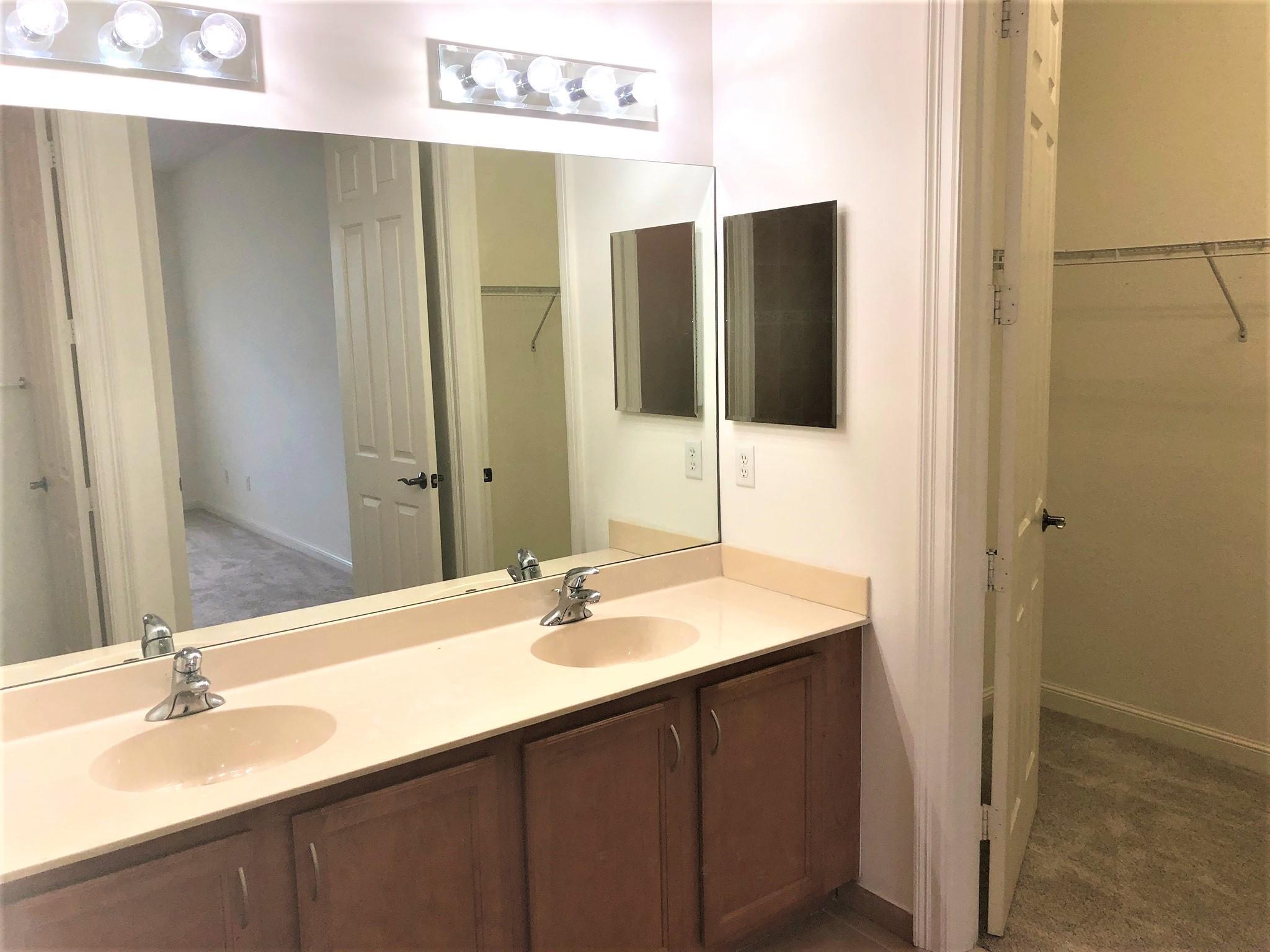 CITYSIDE CONDO - Residential Lease