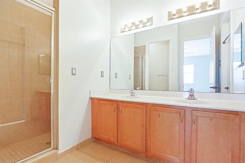 CITYSIDE CONDO - Residential Lease