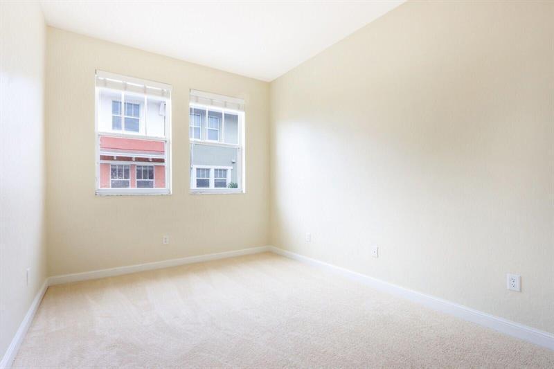 CITYSIDE CONDO - Residential Lease