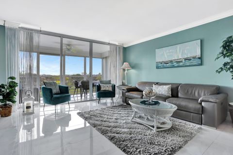 565 Oaks Lane 512 Pompano Beach FL 33069