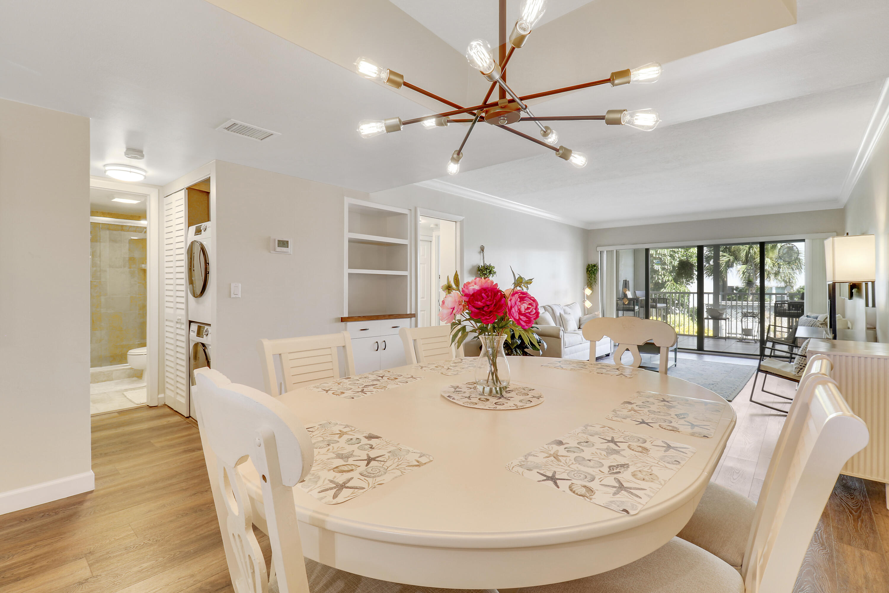 SHUTTERS CONDO - Residential