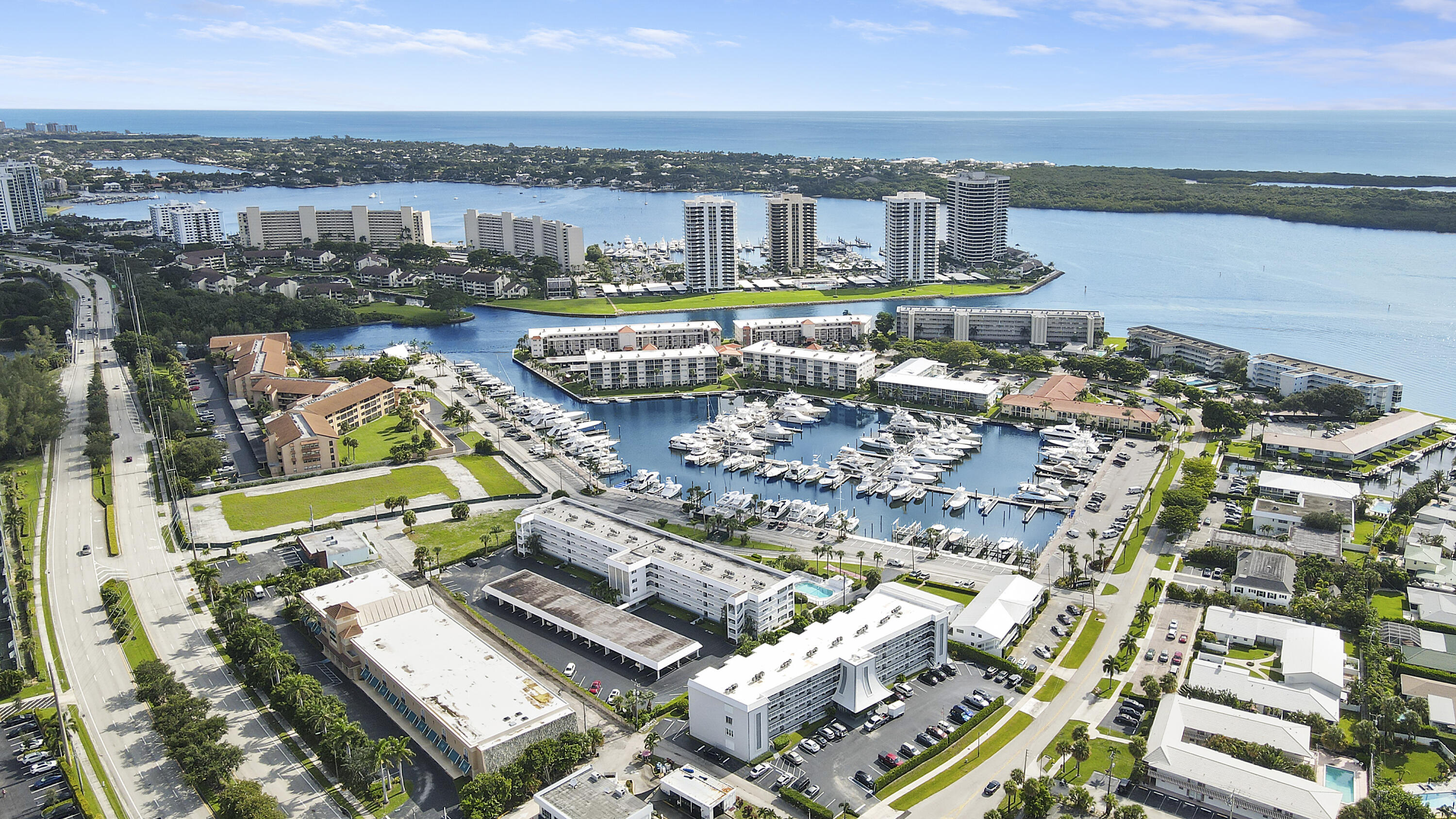 SHUTTERS CONDO - Residential