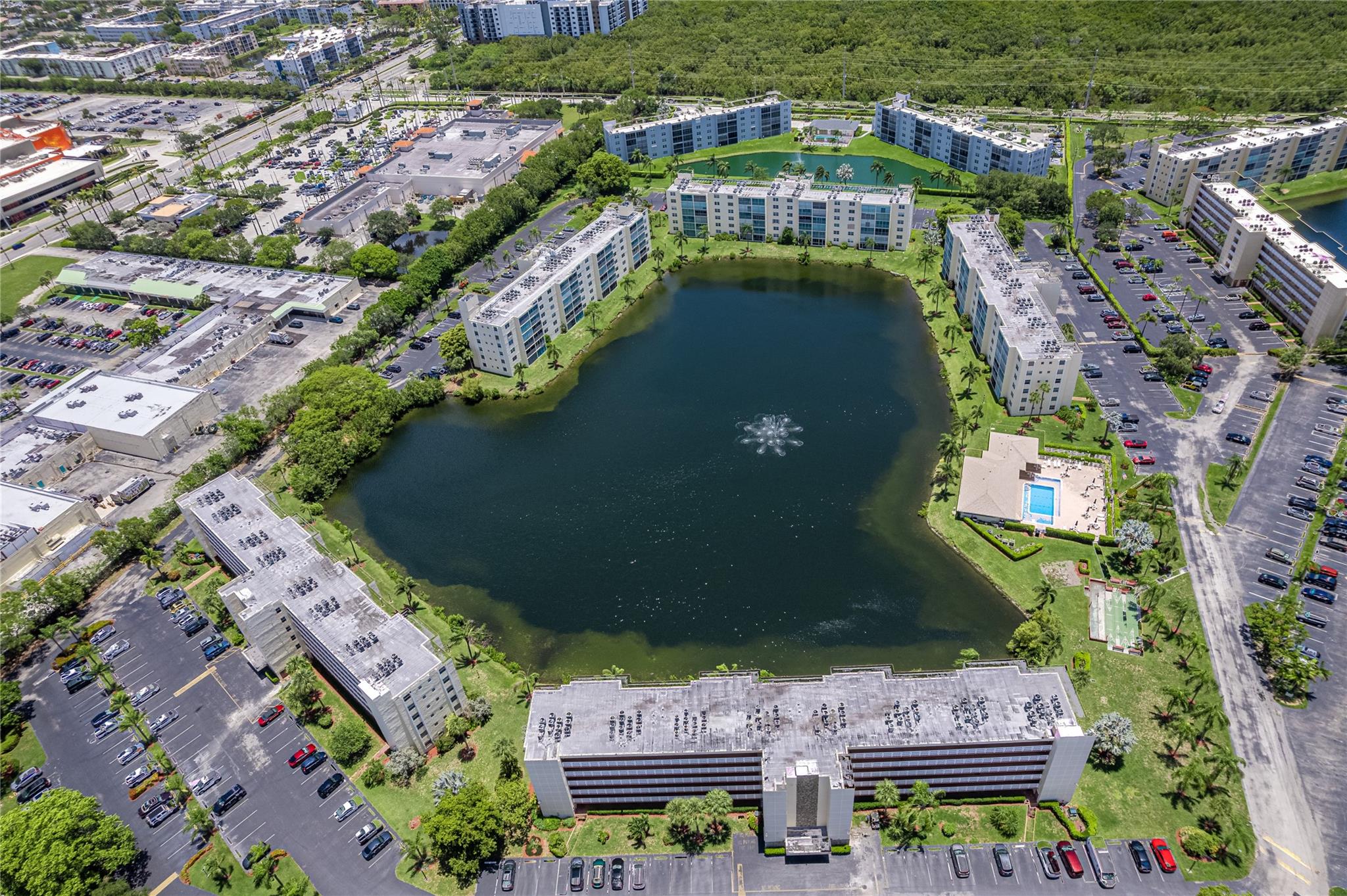 MEADOWBROOK LAKES - Residential