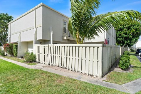 12128 Regal Court E Wellington FL 33414