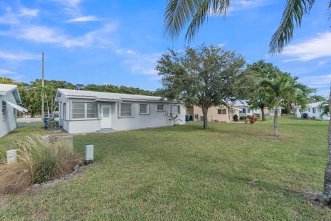Tiny photo for 3240 SHERIDAN Lane #117, Hollywood, FL 33021 (MLS # B26075146)