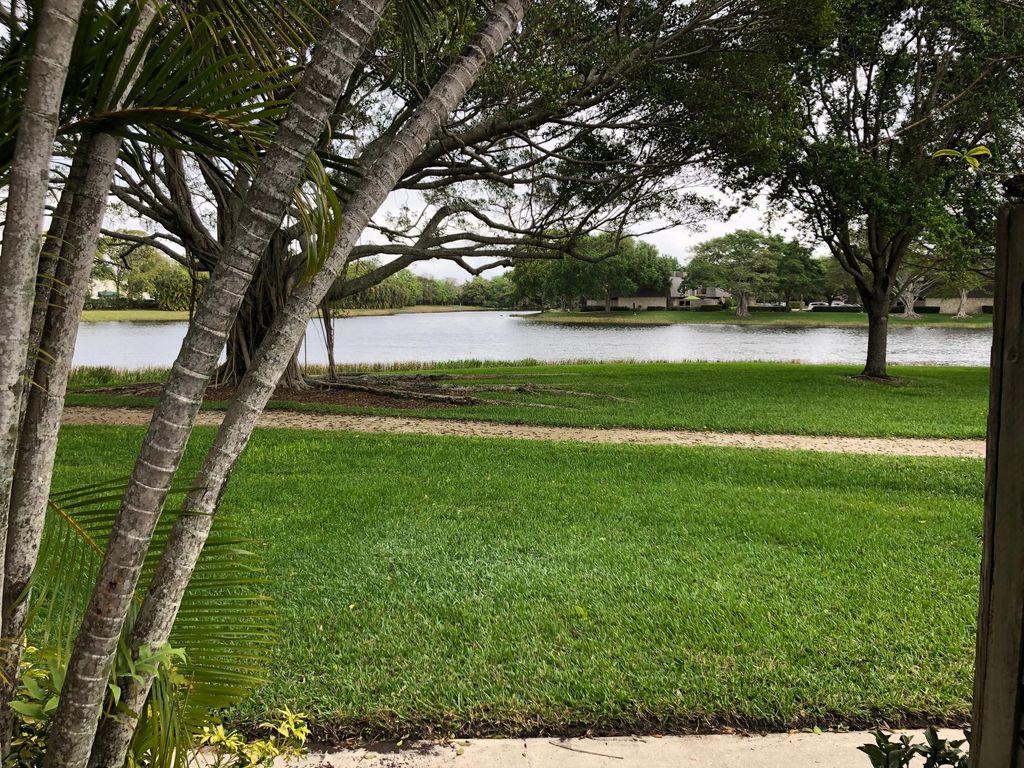 Photo of 416 4th Terrace, Palm Beach Gardens, FL 33418 (MLS # R10795392)