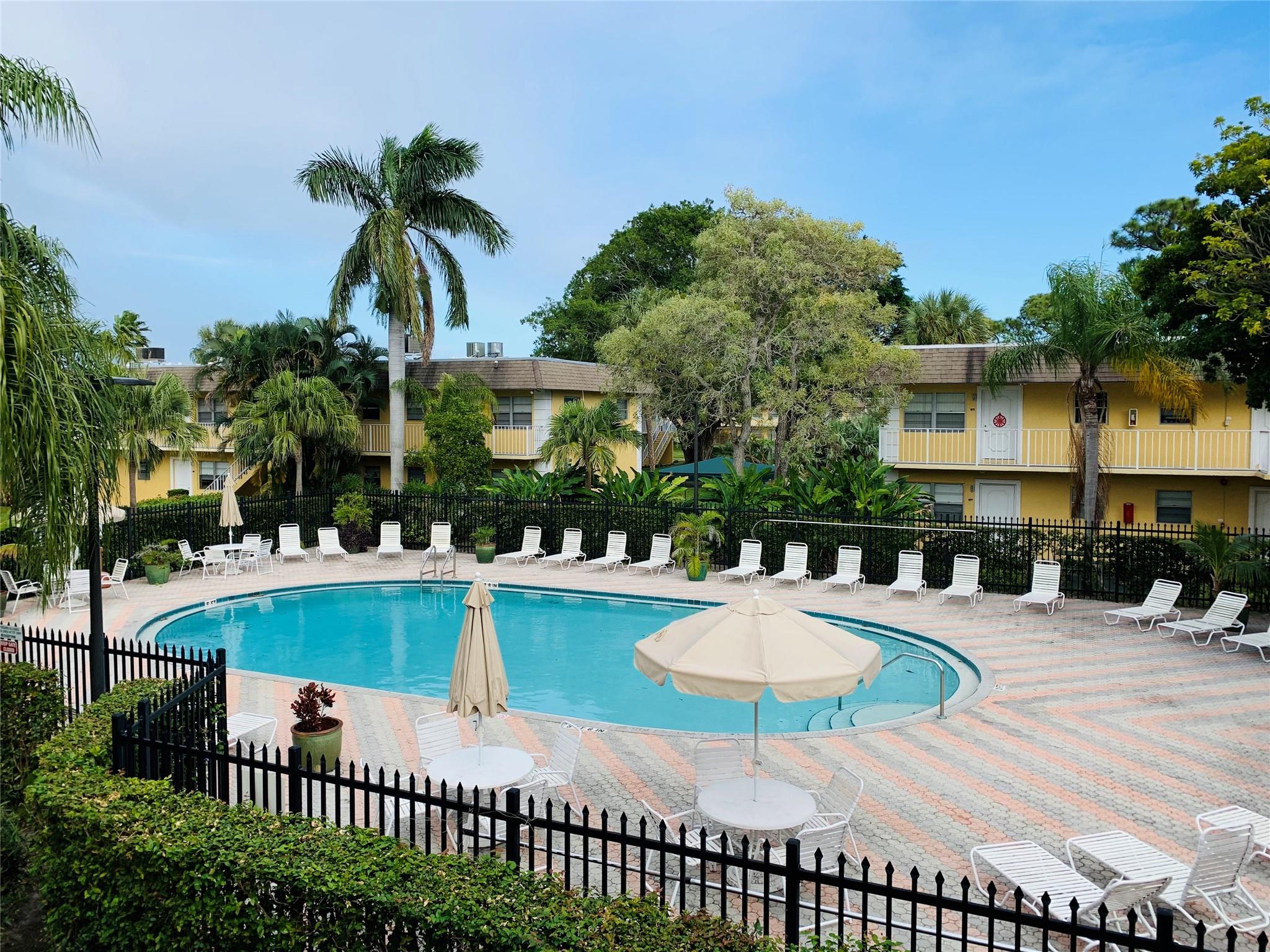 VILLAGE PARK AT OAKLAND C - Residential Lease