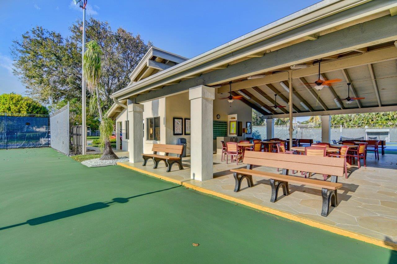 ASHBY D CONDO - Residential