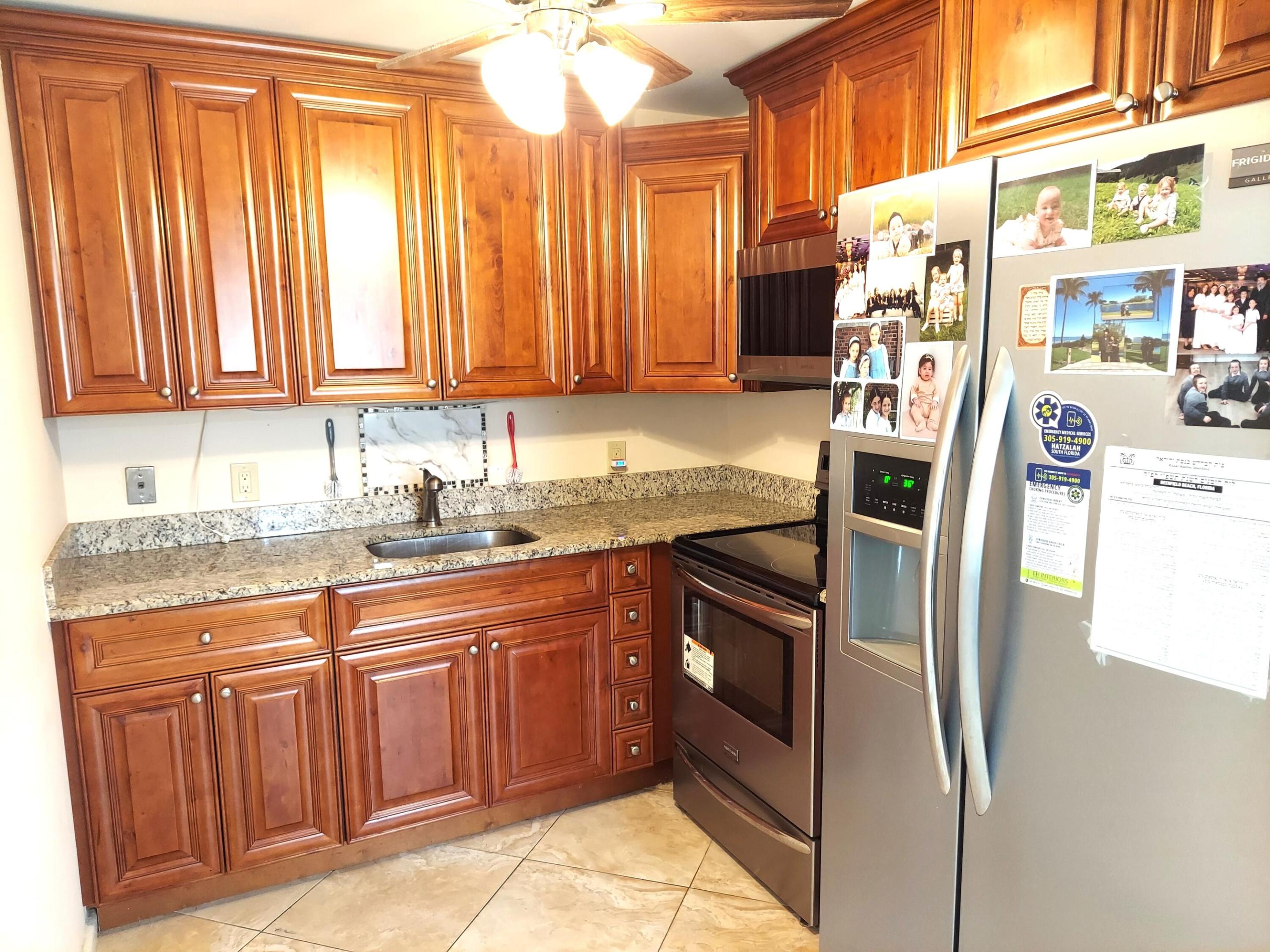 ASHBY D CONDO - Residential