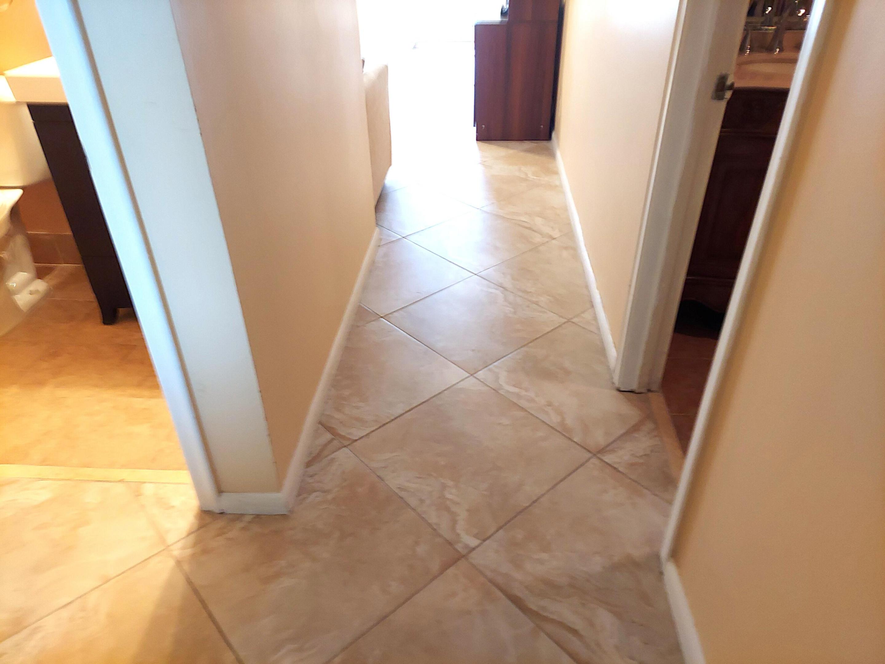 ASHBY D CONDO - Residential