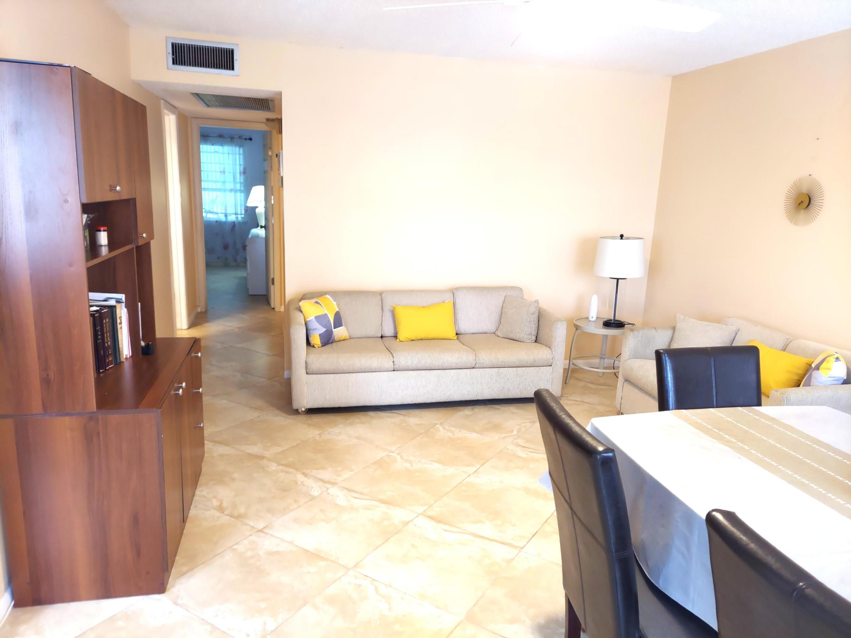 ASHBY D CONDO - Residential