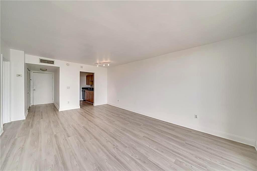 2350 NE 135th Street 1212