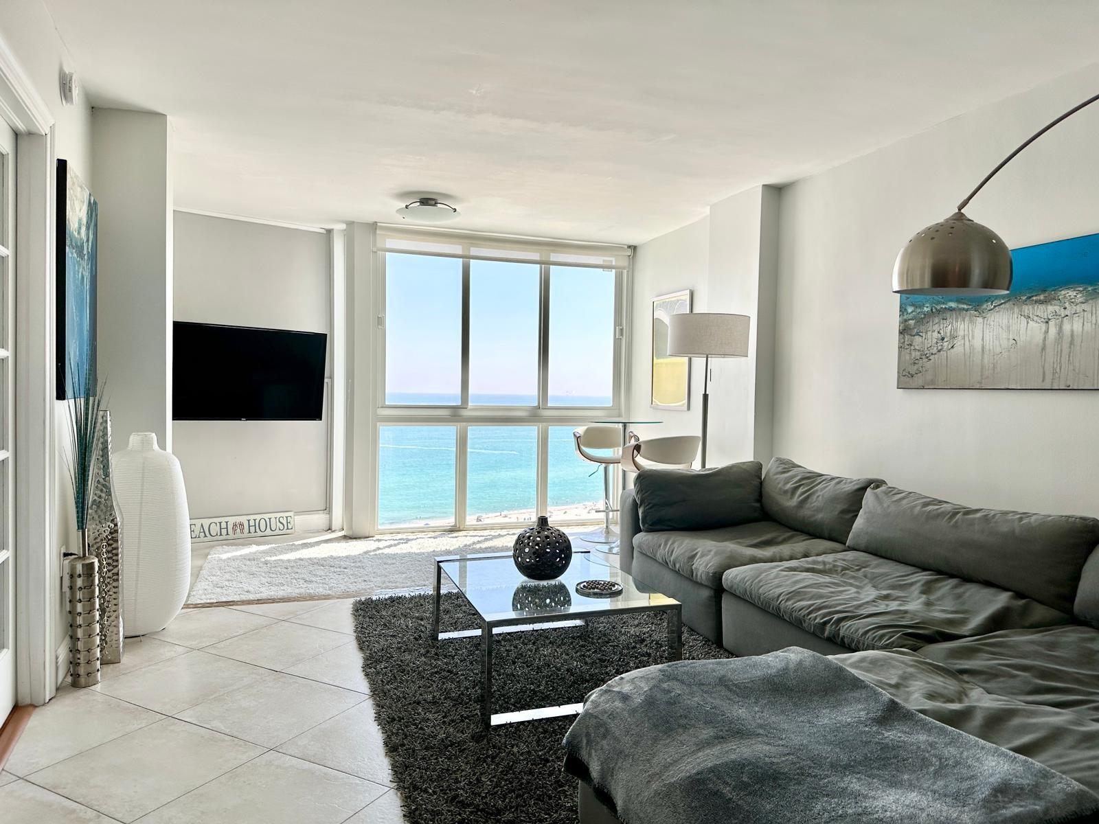 5401 Collins Ave 1226