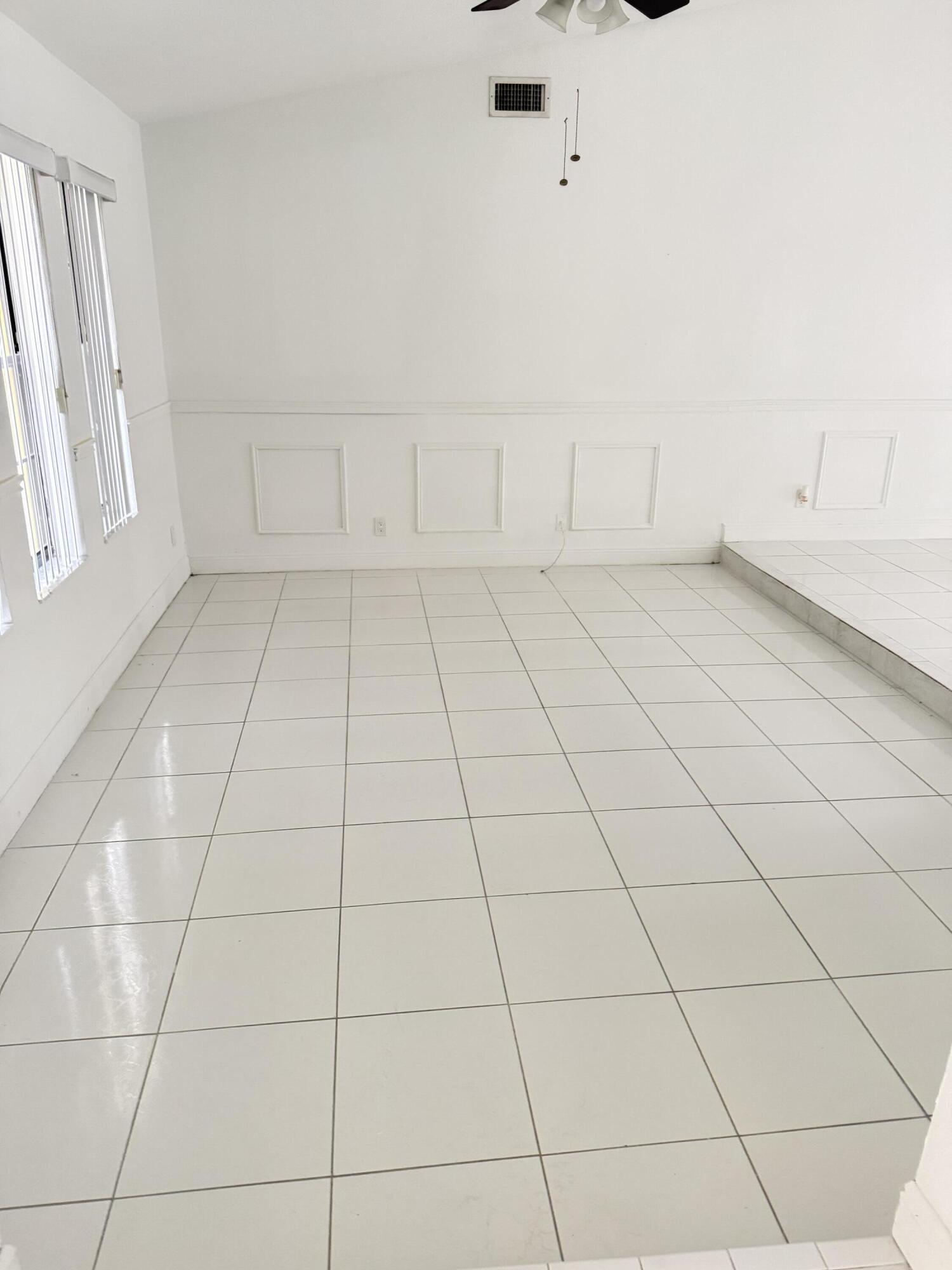 LA MANCHA 3 - Residential Lease