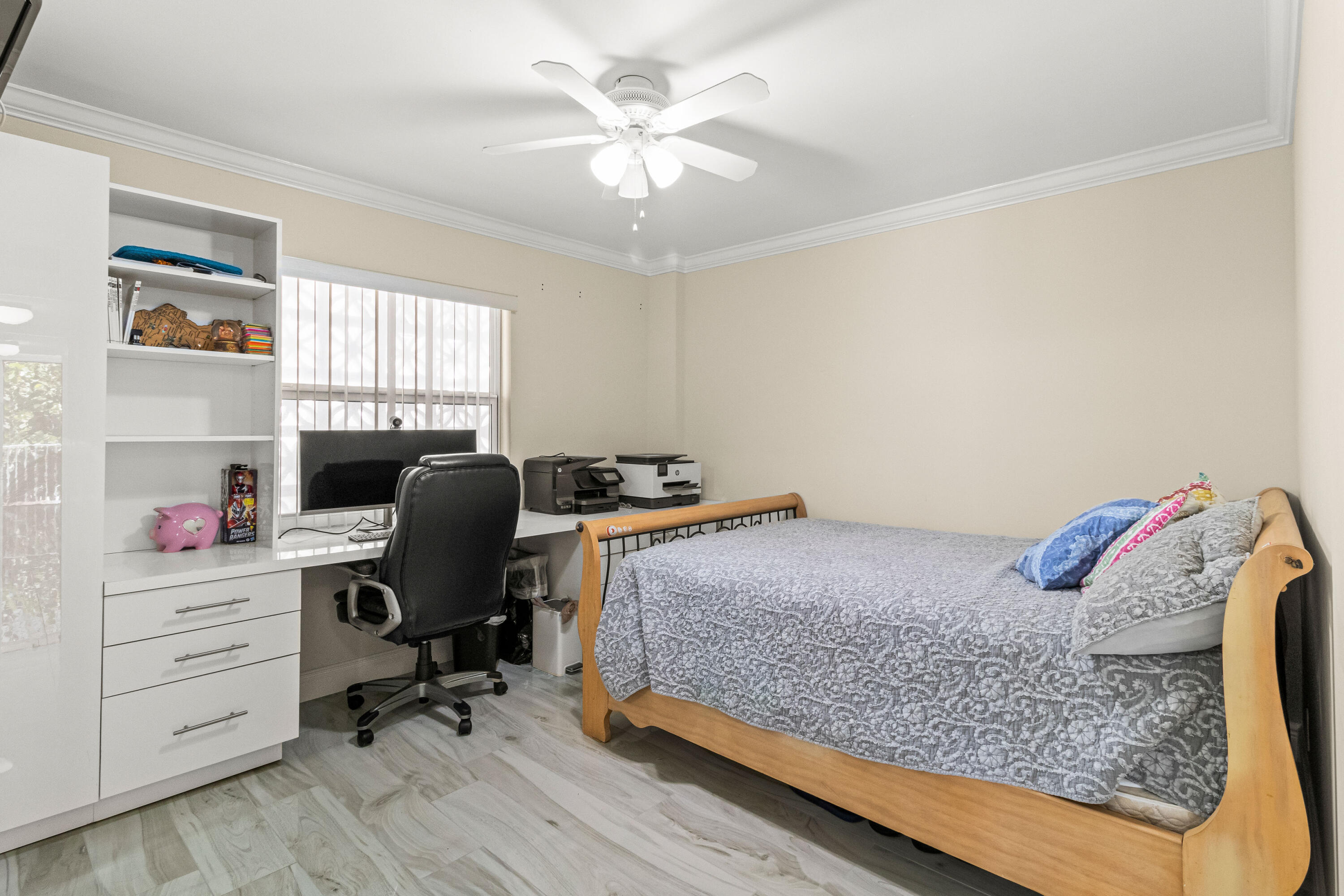 Horizon East Condo - Residential