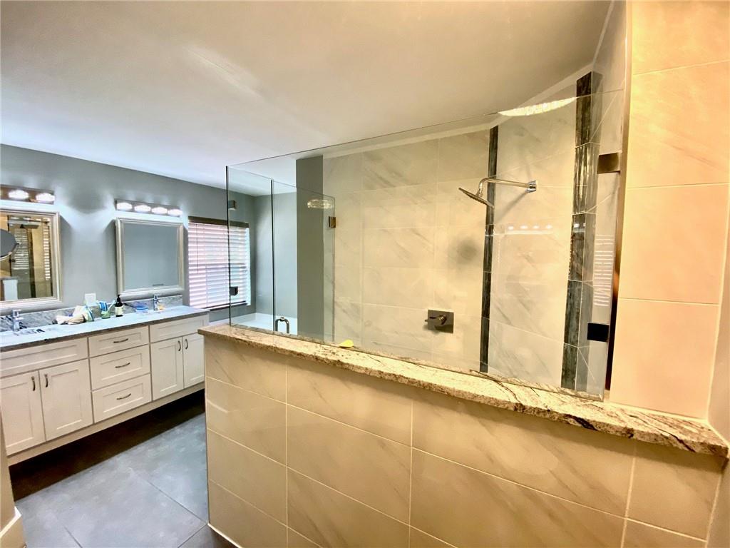 KENSINGTON SOUTH - Residential