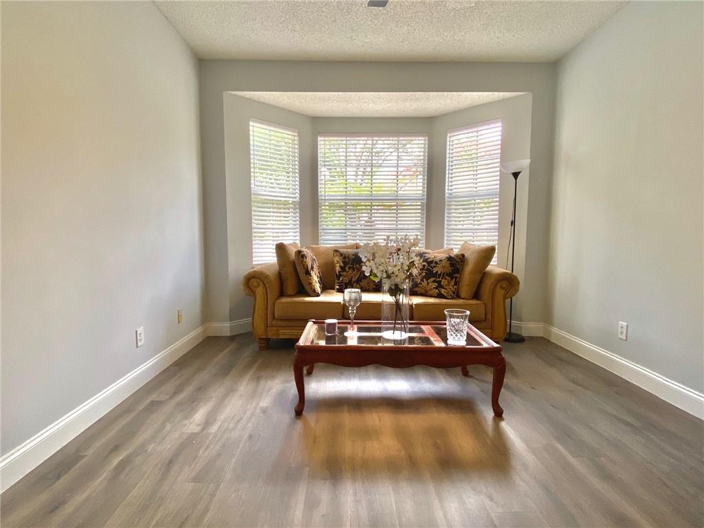 KENSINGTON SOUTH - Residential