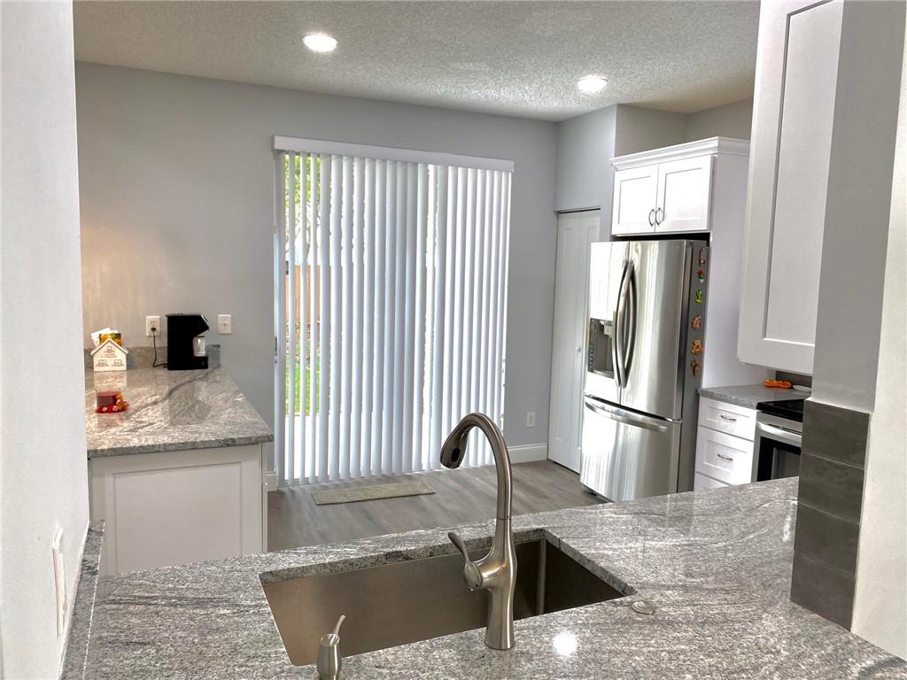 KENSINGTON SOUTH - Residential