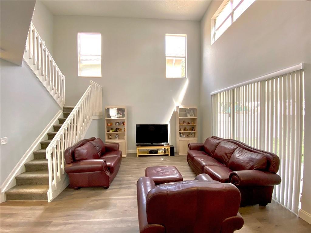 KENSINGTON SOUTH - Residential