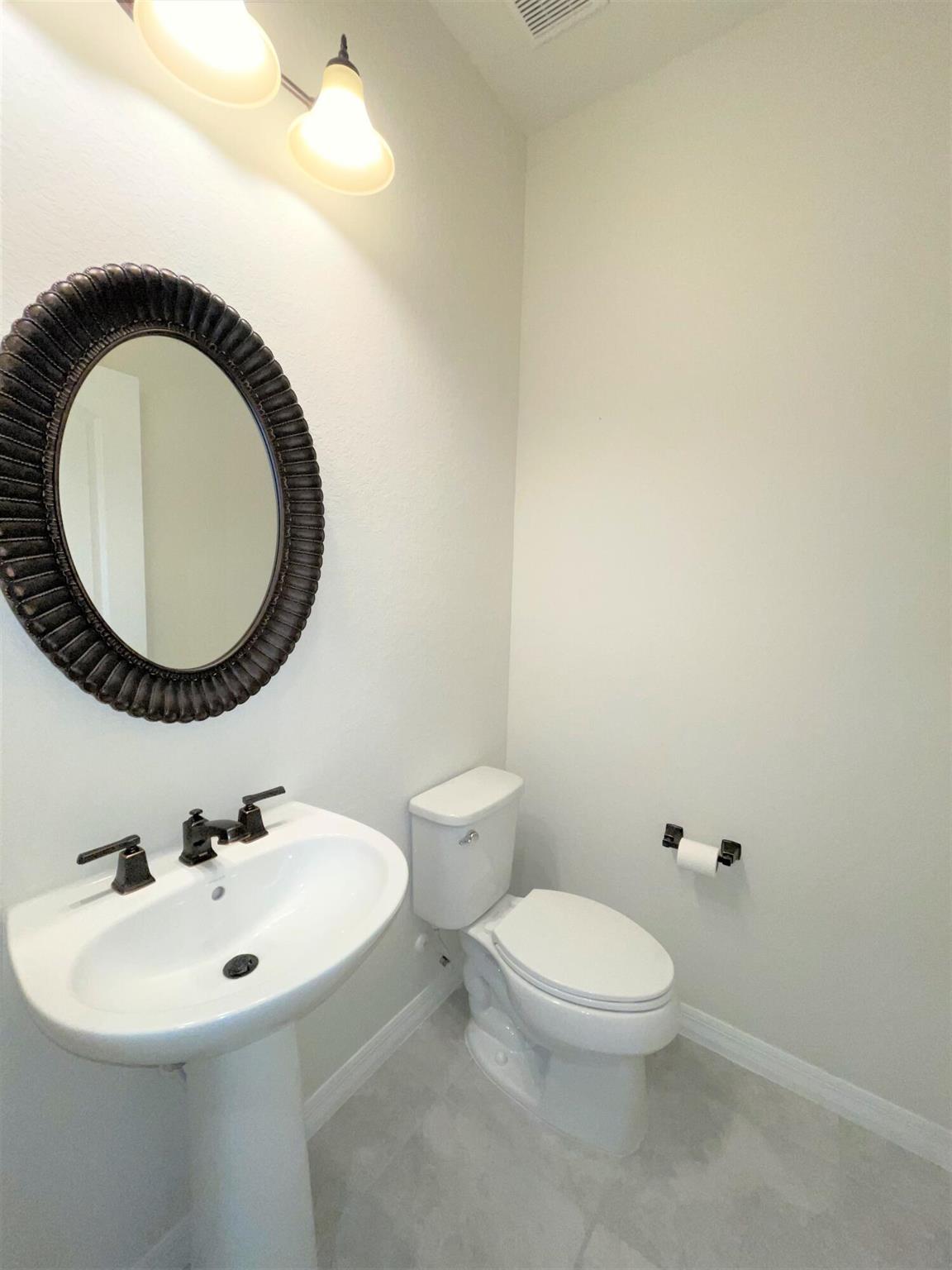 FIELDS AT GULFSTREAM POLO - Residential Lease