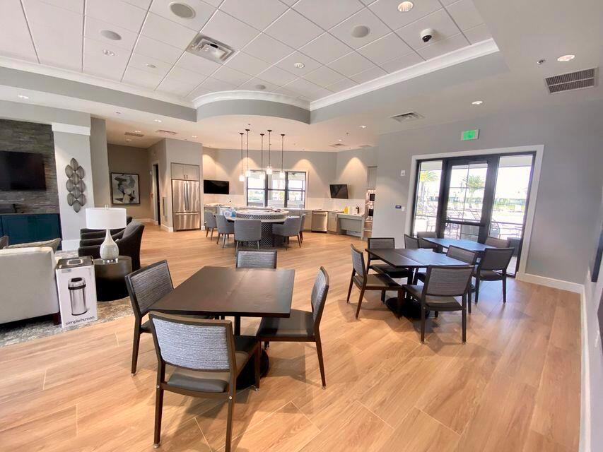 FIELDS AT GULFSTREAM POLO - Residential Lease