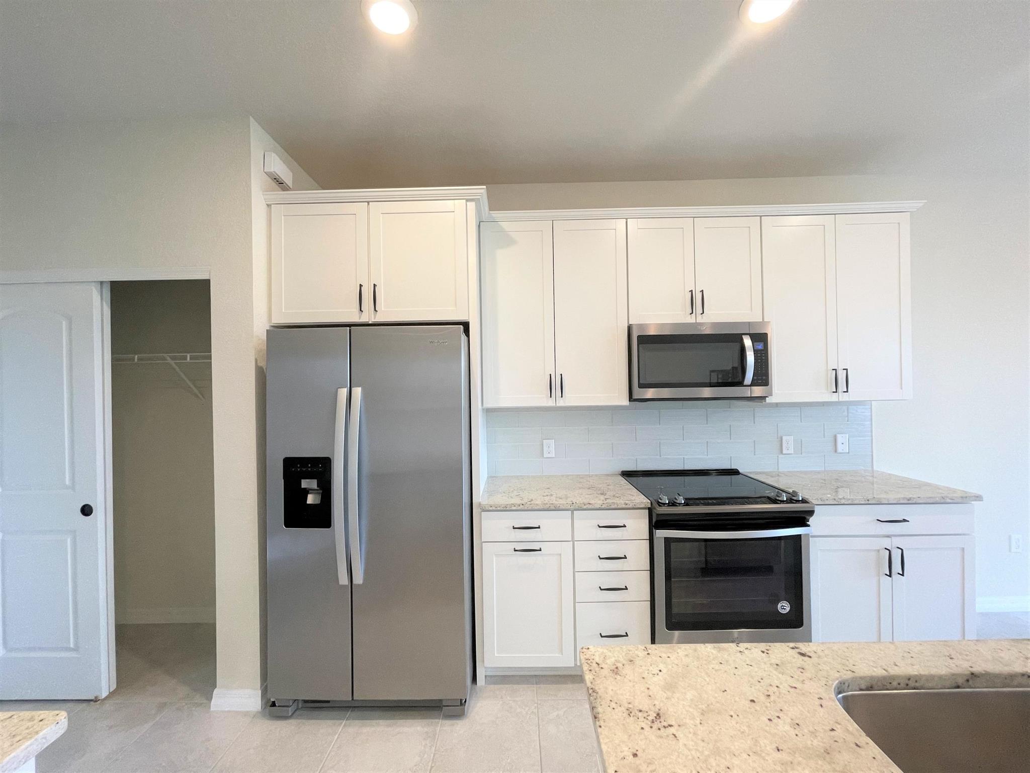 FIELDS AT GULFSTREAM POLO - Residential Lease