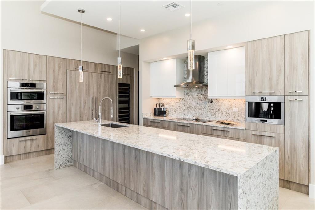 The Palms Of Venice Condo - Residential Lease