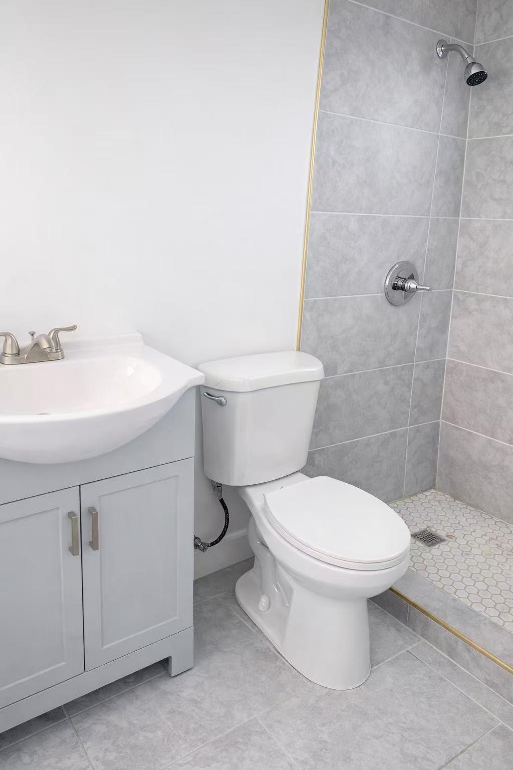 HOLLYWOOD BEACH GARDENS - Residential Lease