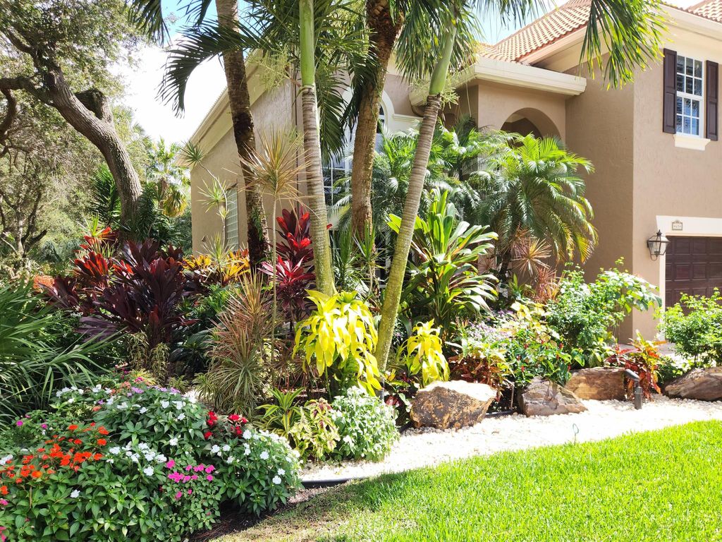 Photo of 65 Princewood Lane, Palm Beach Gardens, FL 33410 (MLS # R10902972)