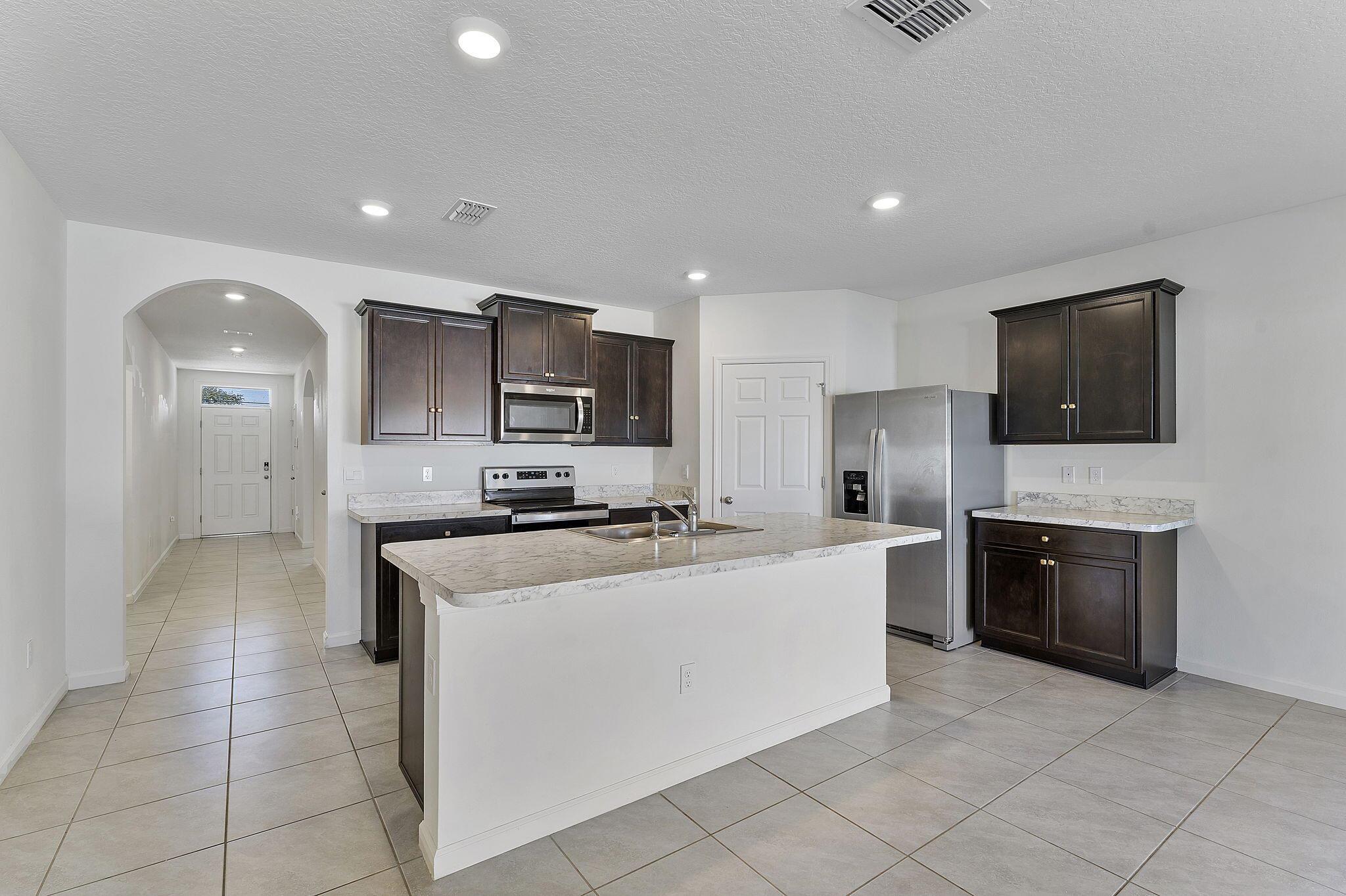 PORT ST LUCIE SECTION 18 - Residential Lease