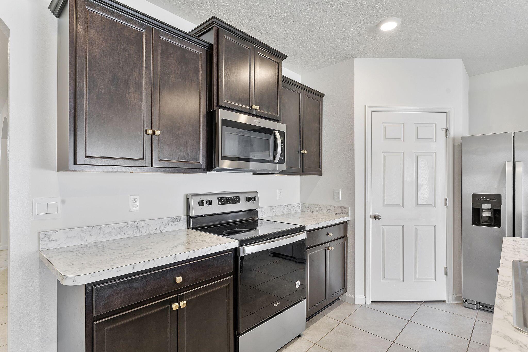 PORT ST LUCIE SECTION 18 - Residential Lease