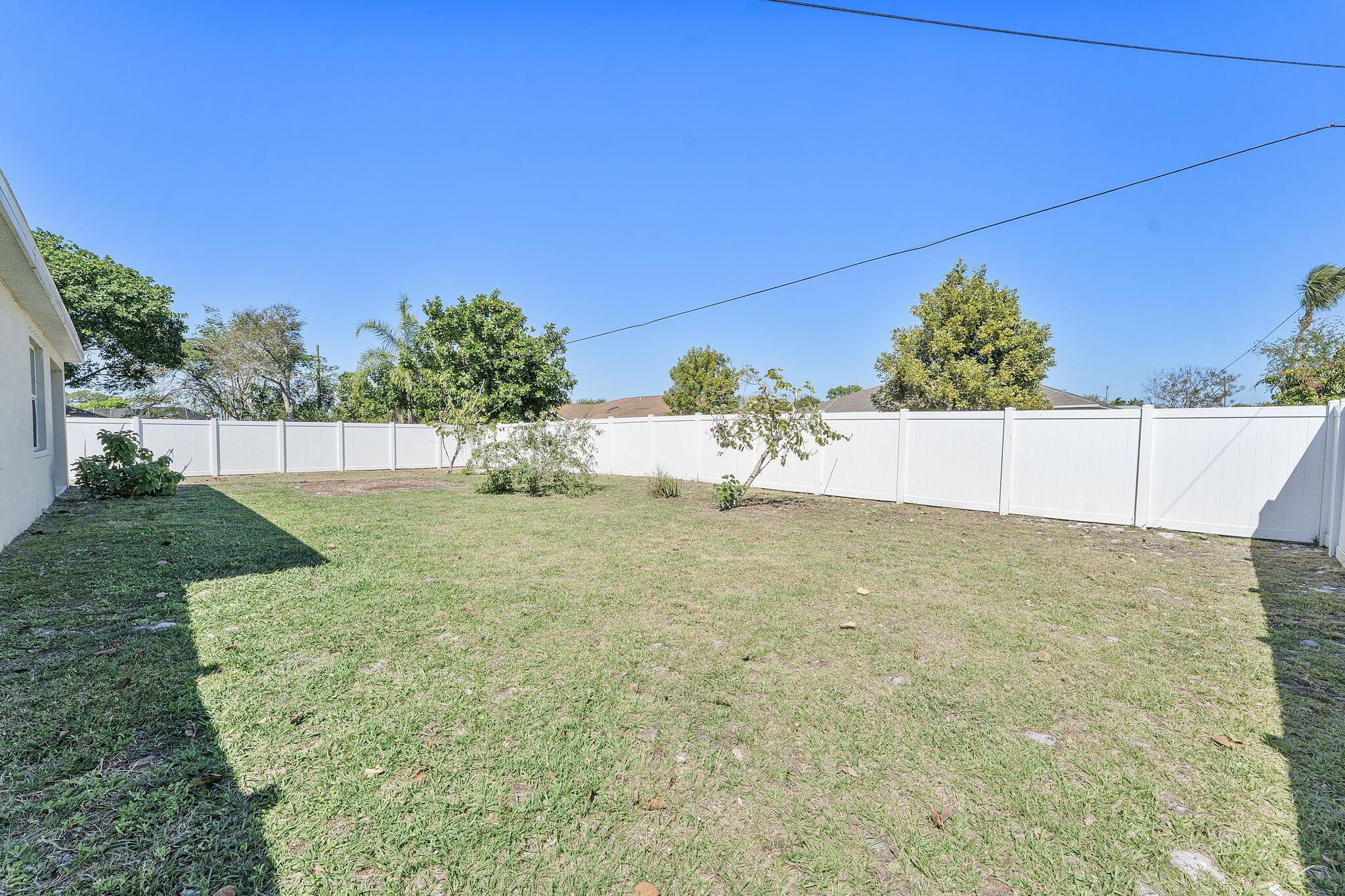 PORT ST LUCIE SECTION 18 - Residential Lease