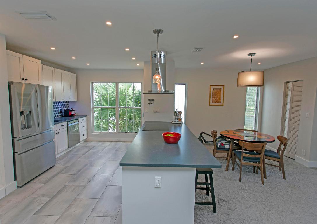 LAKES OF WOODHAVEN II COND - Residential