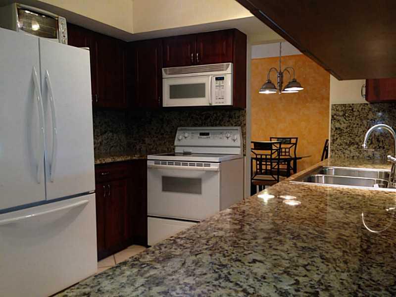 MAINLANDS 10 - Residential