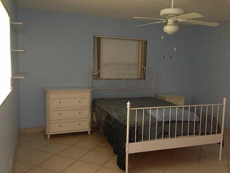 MAINLANDS 10 - Residential