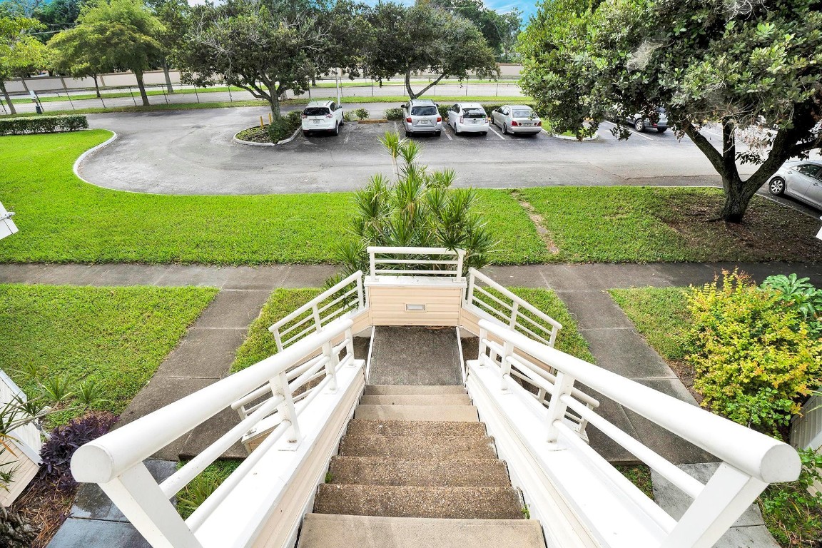 Summer Lakes Condo - Residential