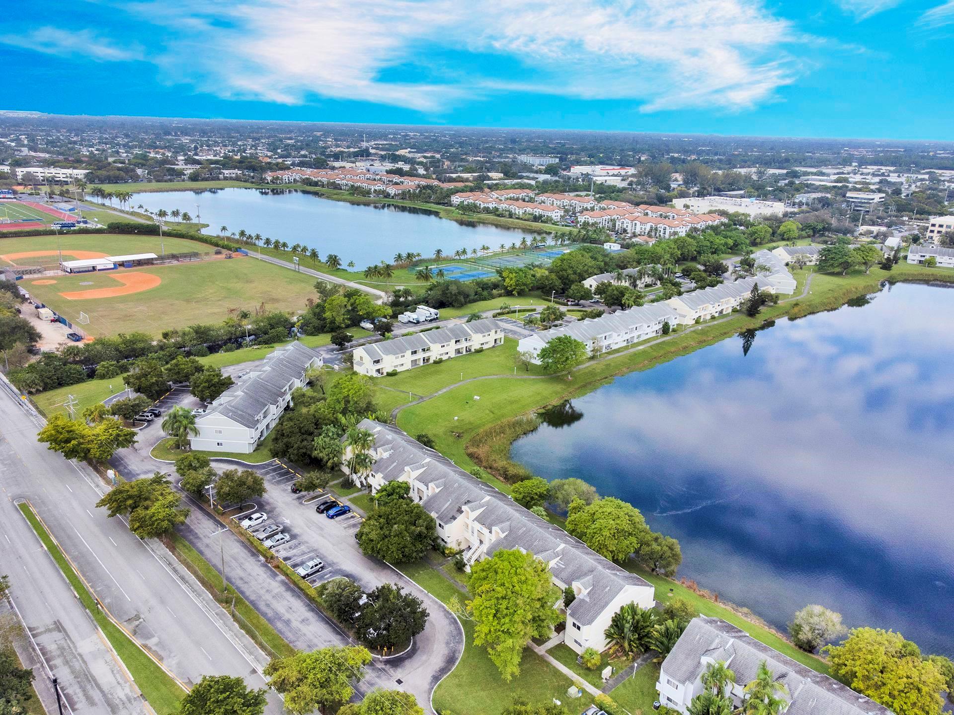 Summer Lakes Condo - Residential