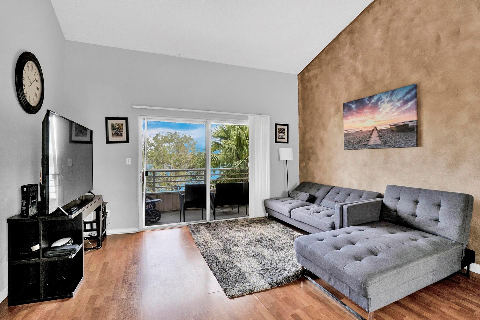 Summer Lakes Condo - Residential