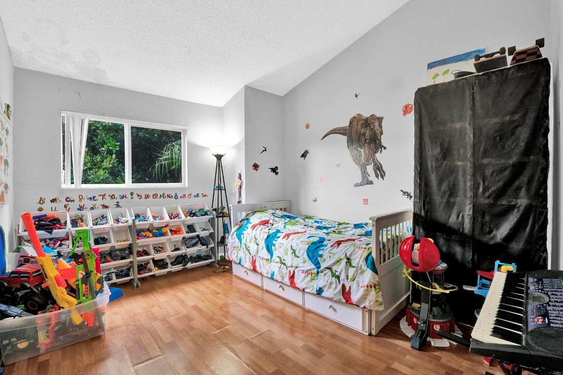 Summer Lakes Condo - Residential