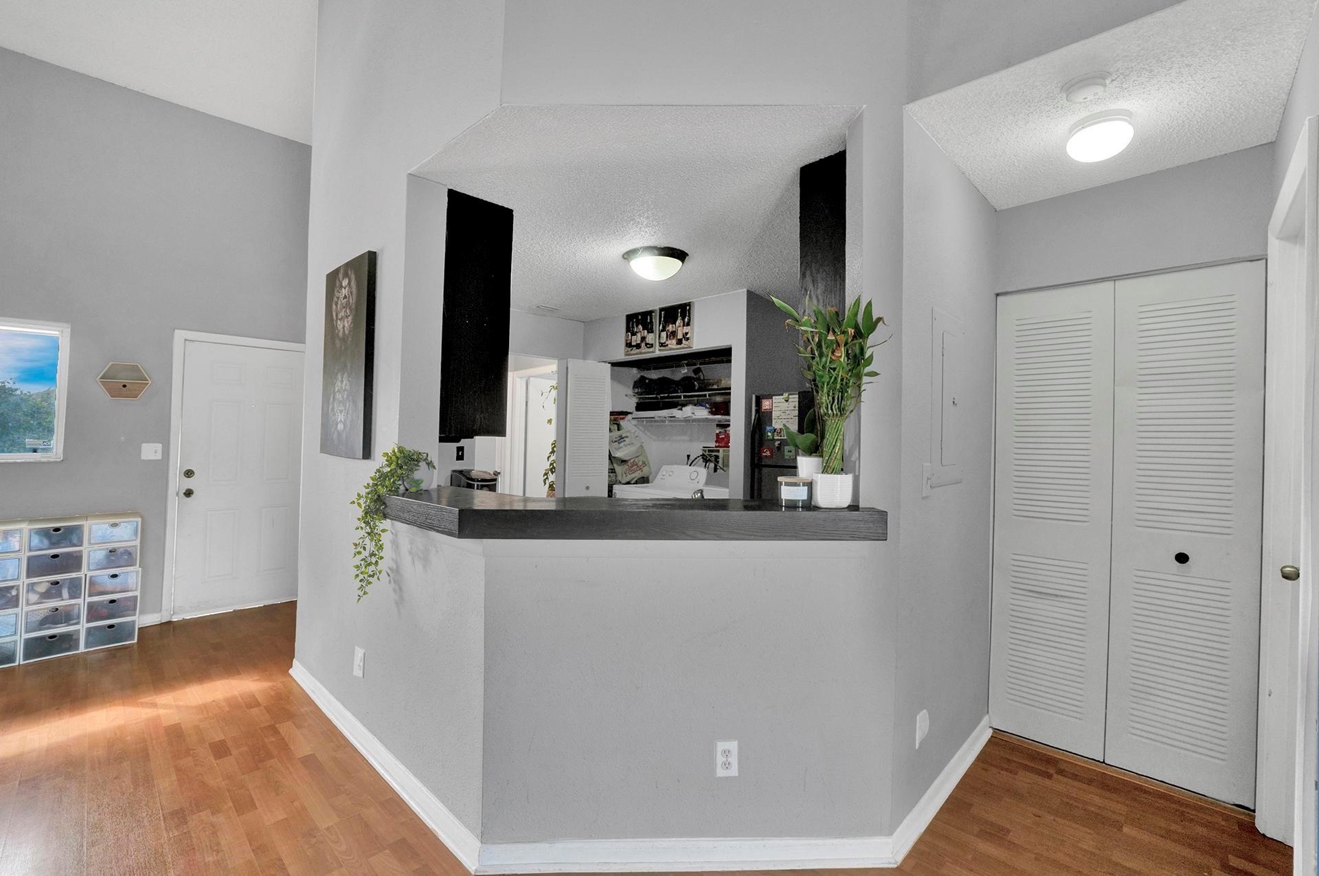 Summer Lakes Condo - Residential