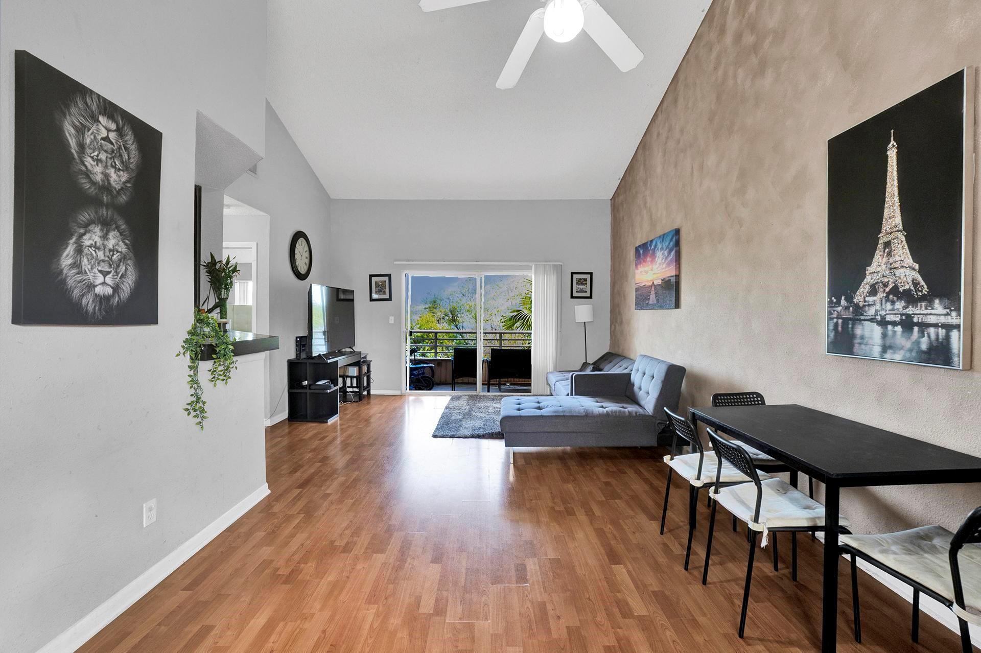 Summer Lakes Condo - Residential