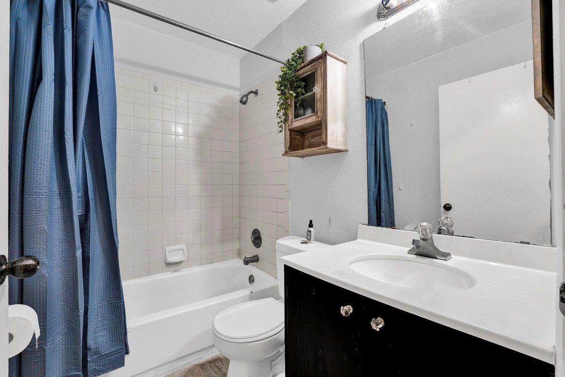 Summer Lakes Condo - Residential