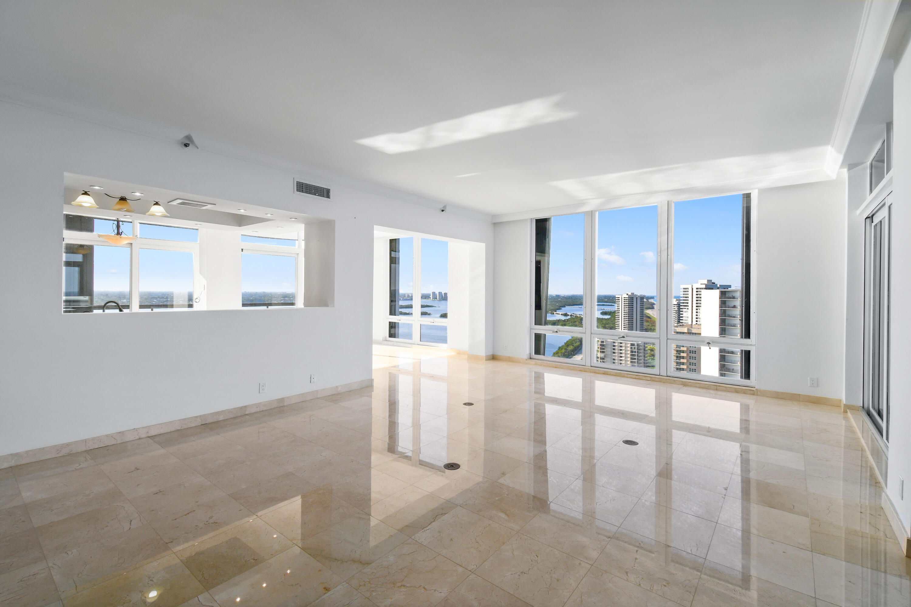 Eastpointe II Condo - Residential